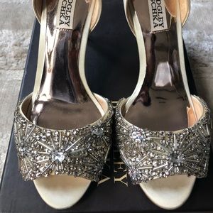 Badgley Mischka “Maria” Ivory Satin Heels